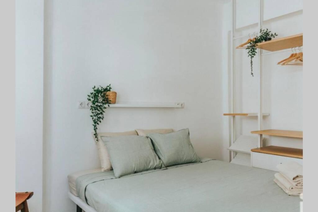 Ar@Ngo House Center Apartment Malaga Bagian luar foto