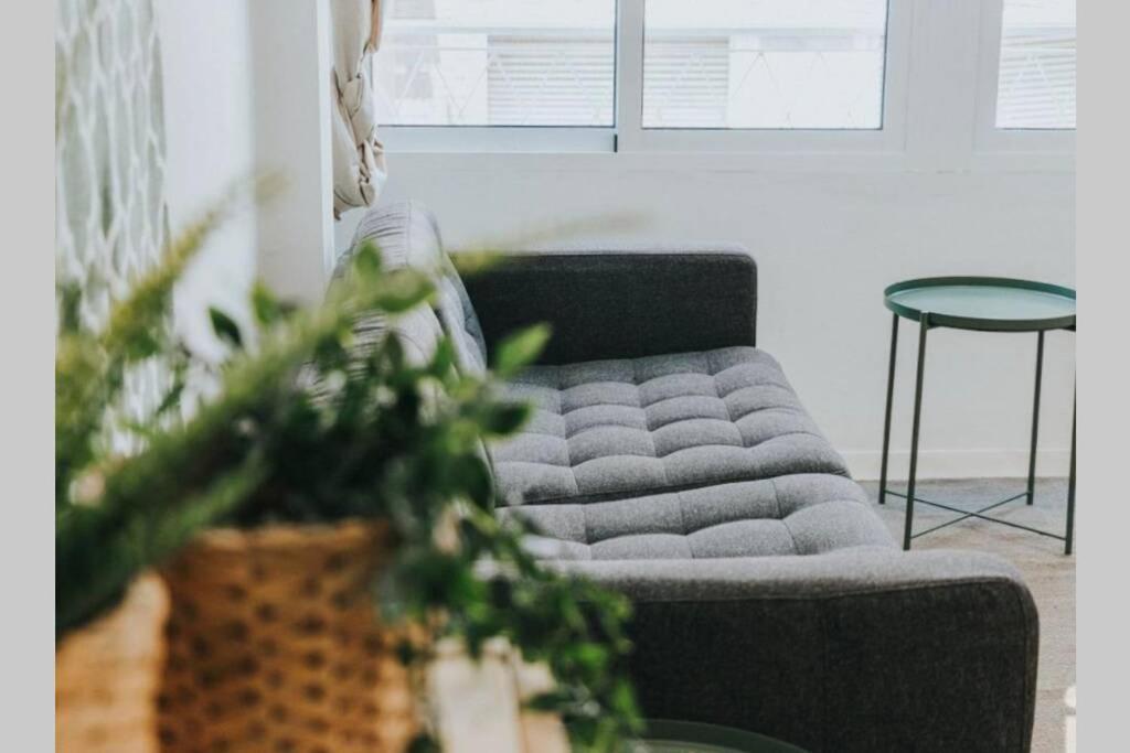 Ar@Ngo House Center Apartment Malaga Bagian luar foto